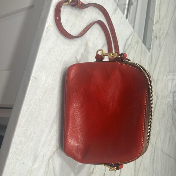 Red Dooney and Bourke cross body bag - Picture 6 of 8